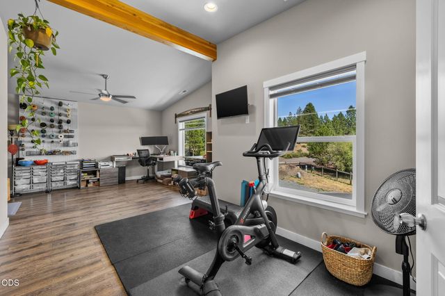 16732 Contorta Place, La Pine, OR 97739