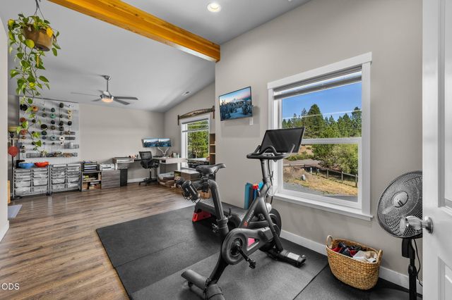 16732 Contorta Place, La Pine, OR 97739