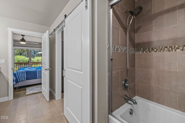 16732 Contorta Place, La Pine, OR 97739