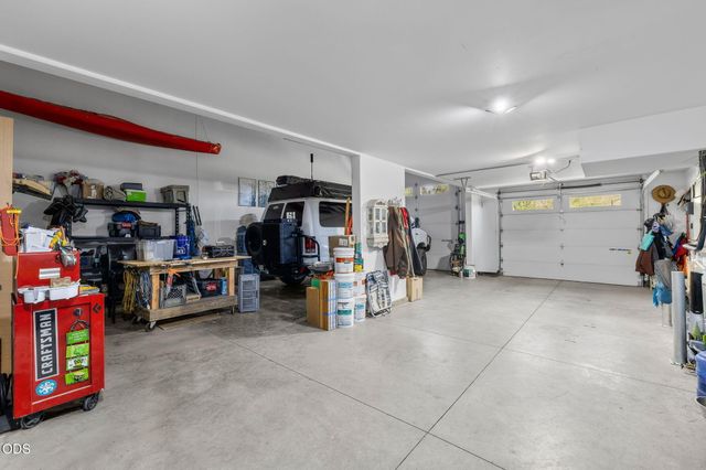 16732 Contorta Place, La Pine, OR 97739
