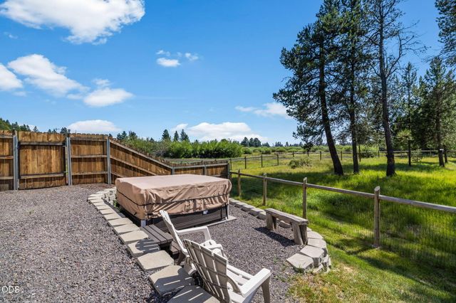 16732 Contorta Place, La Pine, OR 97739