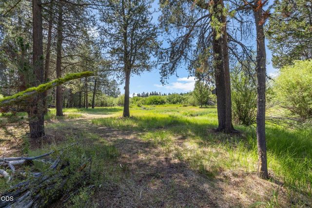 16732 Contorta Place, La Pine, OR 97739