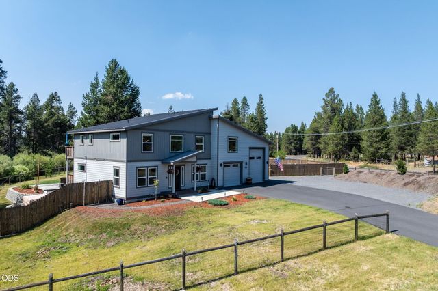 16732 Contorta Place, La Pine, OR 97739
