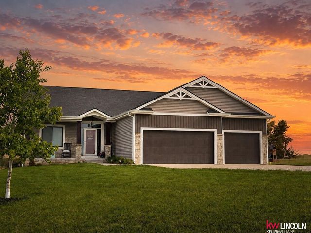 9930 Paris Court, Lincoln, NE 68339