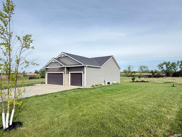 9930 Paris Court, Lincoln, NE 68339