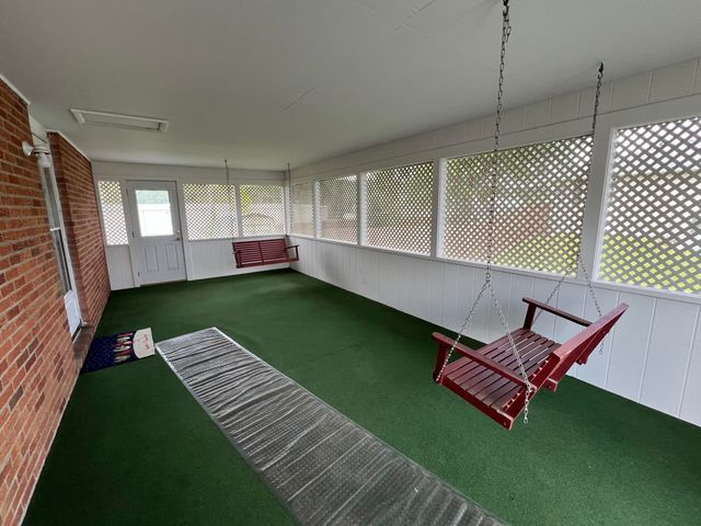 67 N Clayton Lane, Morehead, KY 40351