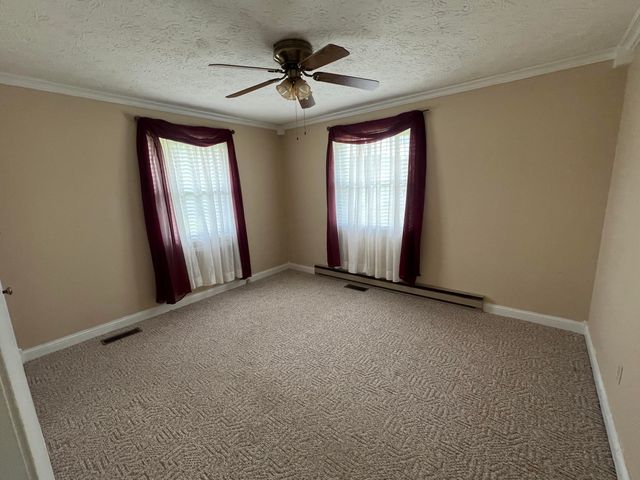 67 N Clayton Lane, Morehead, KY 40351