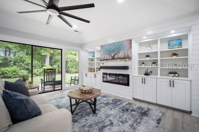 2 Fishermans Bend Ct, Hilton Head Island, SC 29926
