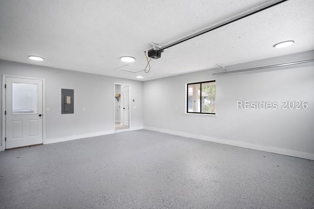 2 Fishermans Bend Ct, Hilton Head Island, SC 29926