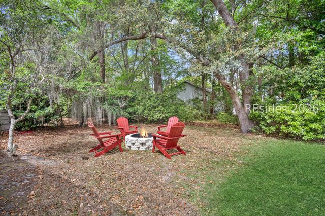 2 Fishermans Bend Ct, Hilton Head Island, SC 29926