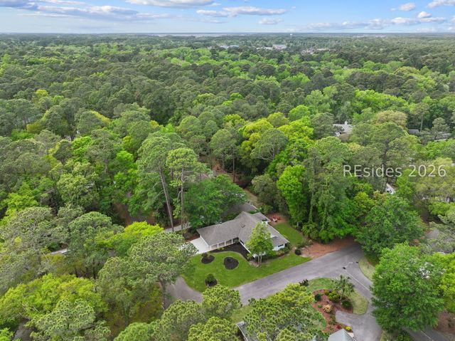 2 Fishermans Bend Ct, Hilton Head Island, SC 29926