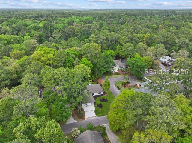 2 Fishermans Bend Ct, Hilton Head Island, SC 29926