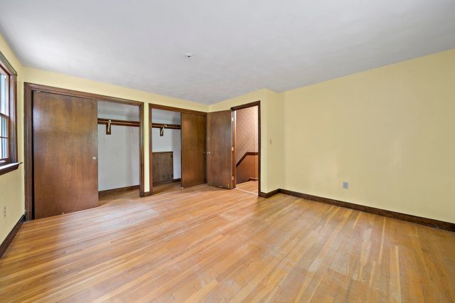 215 Bay State Cir, Hanson, MA 02341