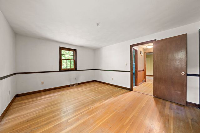 215 Bay State Cir, Hanson, MA 02341