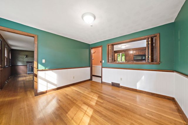 215 Bay State Cir, Hanson, MA 02341