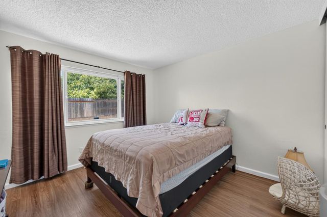 5645 Woodforest, Sacramento, CA 95842