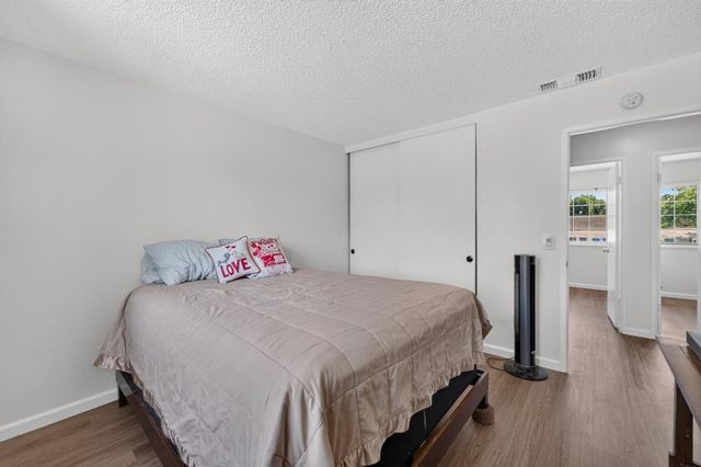 5645 Woodforest, Sacramento, CA 95842