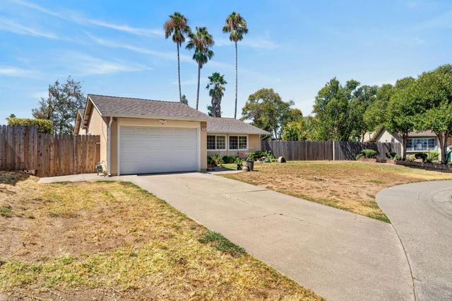 5645 Woodforest, Sacramento, CA 95842