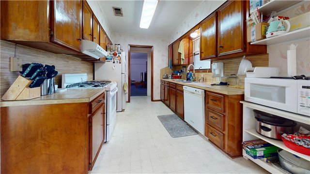 3520 Oakside Drive, Bryan, TX 77802