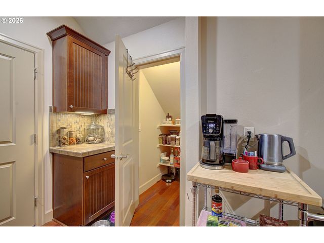 4712 Ne 93RD St, Vancouver, WA 98665