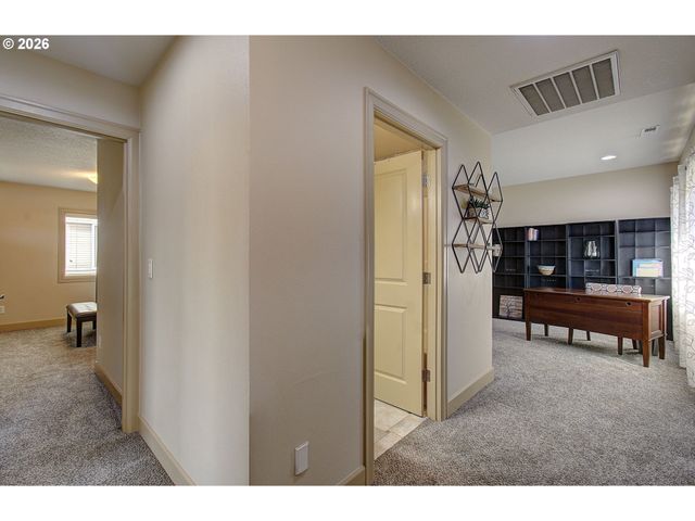 4712 Ne 93RD St, Vancouver, WA 98665