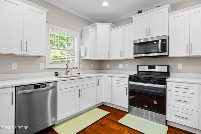 8337 Bluestone Lane, Knoxville, TN 37938