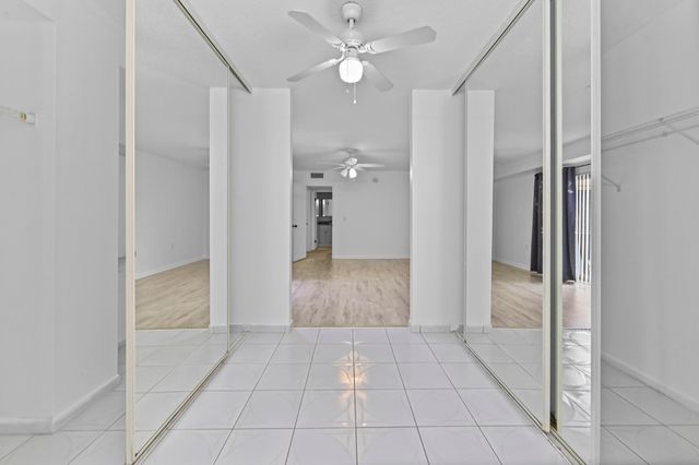 2523 25th Lane, Palm Beach Gardens, FL 33418