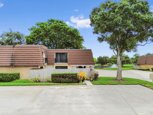 2523 25th Lane, Palm Beach Gardens, FL 33418