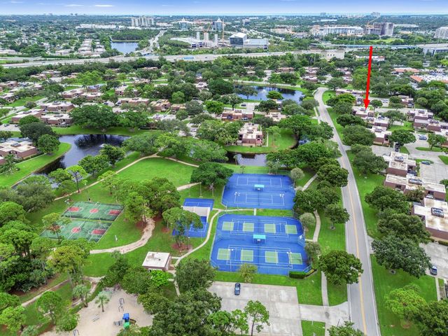 2523 25th Lane, Palm Beach Gardens, FL 33418