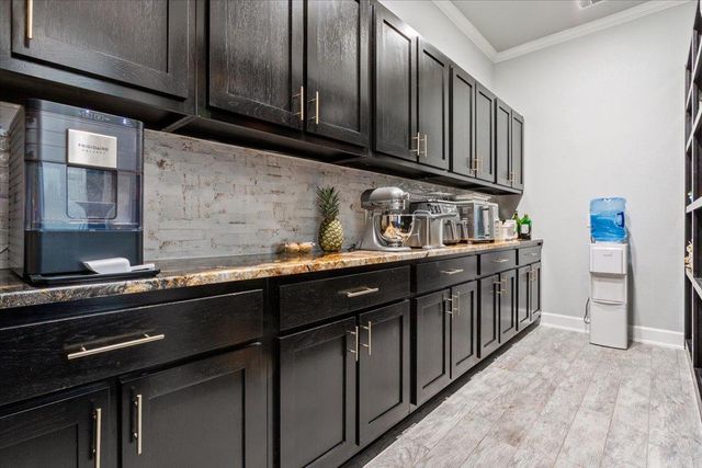 10940 Wedel Cemetery RD, Rogers, TX 76569