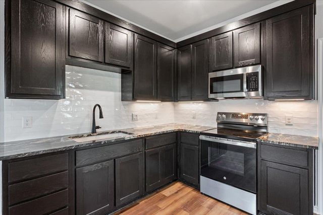 10940 Wedel Cemetery RD, Rogers, TX 76569