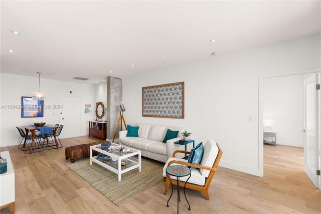 5555 Collins Ave 17J, Miami Beach, FL 33140