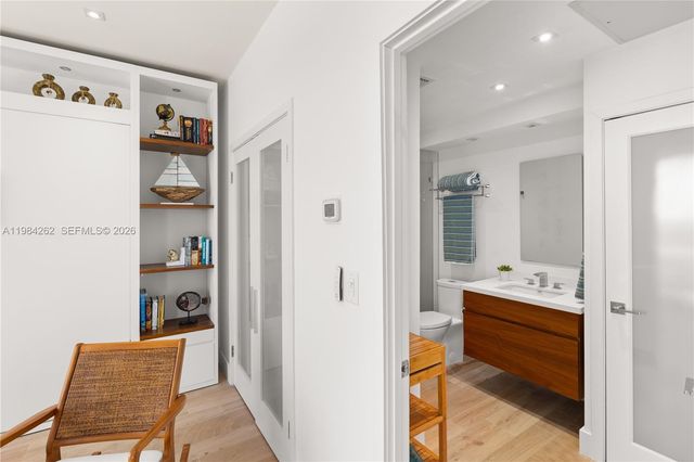 5555 Collins Ave 17J, Miami Beach, FL 33140