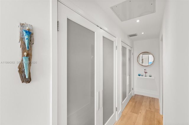 5555 Collins Ave 17J, Miami Beach, FL 33140