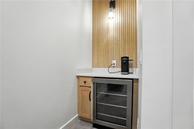 1943 Horseshoe Bend, Dayton, OH 45458