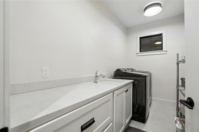 1943 Horseshoe Bend, Dayton, OH 45458