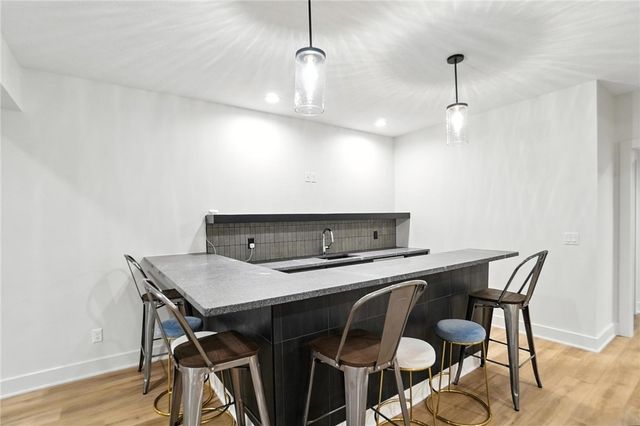 1943 Horseshoe Bend, Dayton, OH 45458