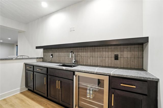 1943 Horseshoe Bend, Dayton, OH 45458