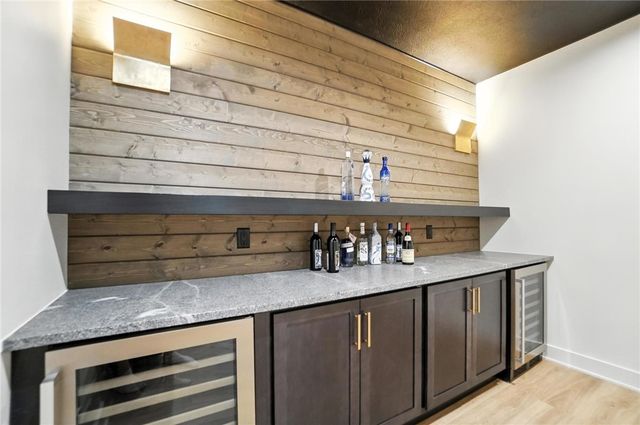 1943 Horseshoe Bend, Dayton, OH 45458