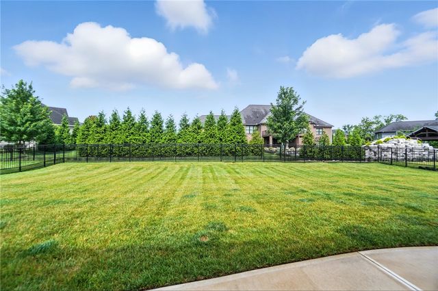 1943 Horseshoe Bend, Dayton, OH 45458