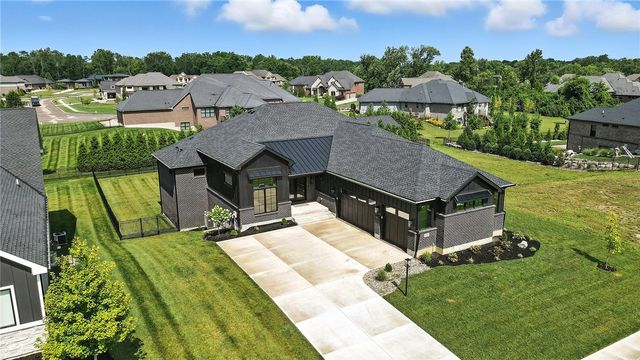 1943 Horseshoe Bend, Dayton, OH 45458
