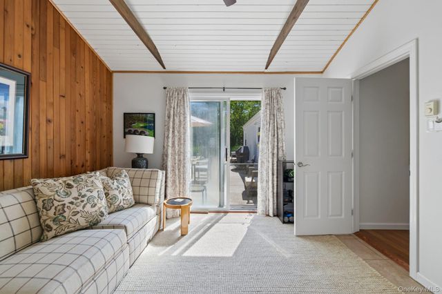 11 Centerview Trail, Ridge, NY 11961