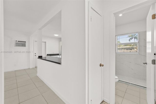 1201 NW 10th Pl, Fort Lauderdale, FL 33311