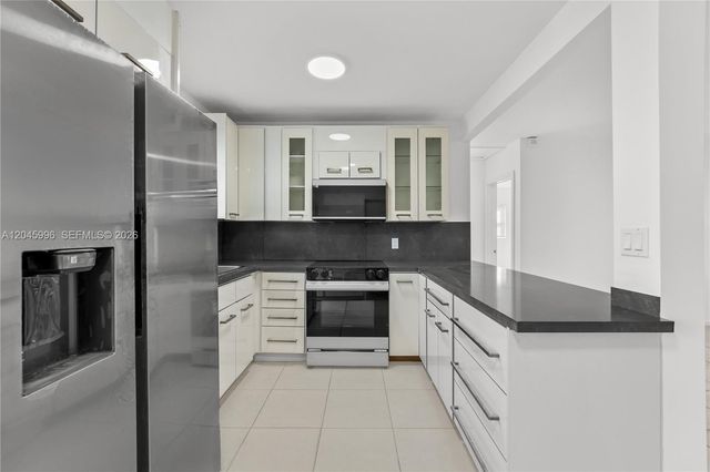 1201 NW 10th Pl, Fort Lauderdale, FL 33311