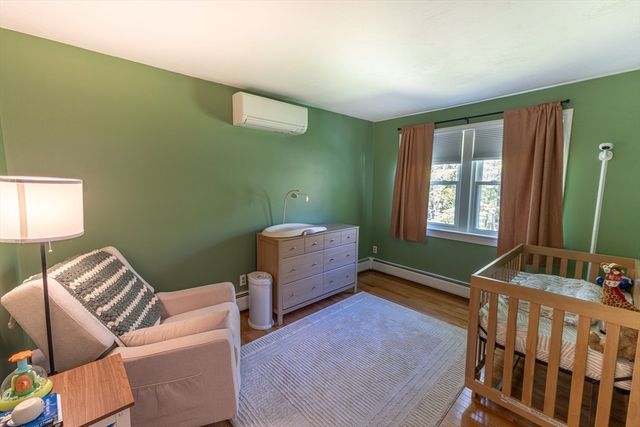 75 Fairview Park Rd, Sturbridge, MA 01566