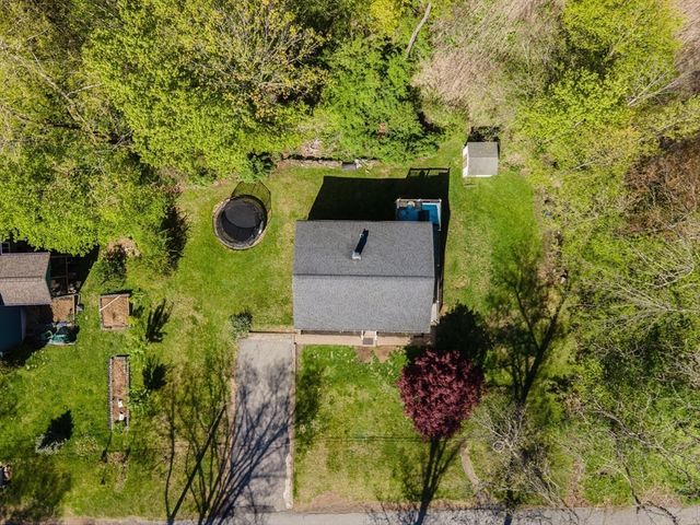 75 Fairview Park Rd, Sturbridge, MA 01566