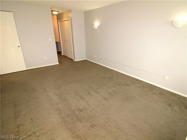 1217 W River Road N D1, Elyria, OH 44035