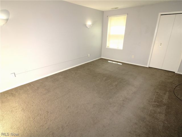1217 W River Road N D1, Elyria, OH 44035