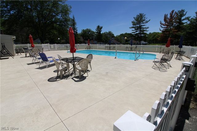 1217 W River Road N D1, Elyria, OH 44035