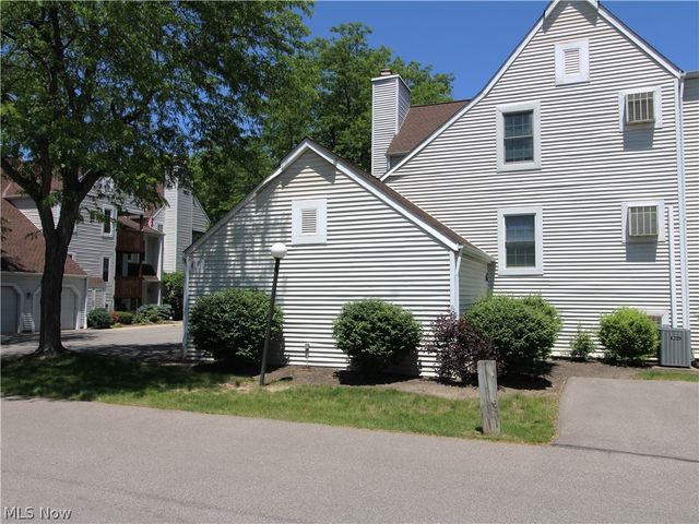 1217 W River Road N D1, Elyria, OH 44035